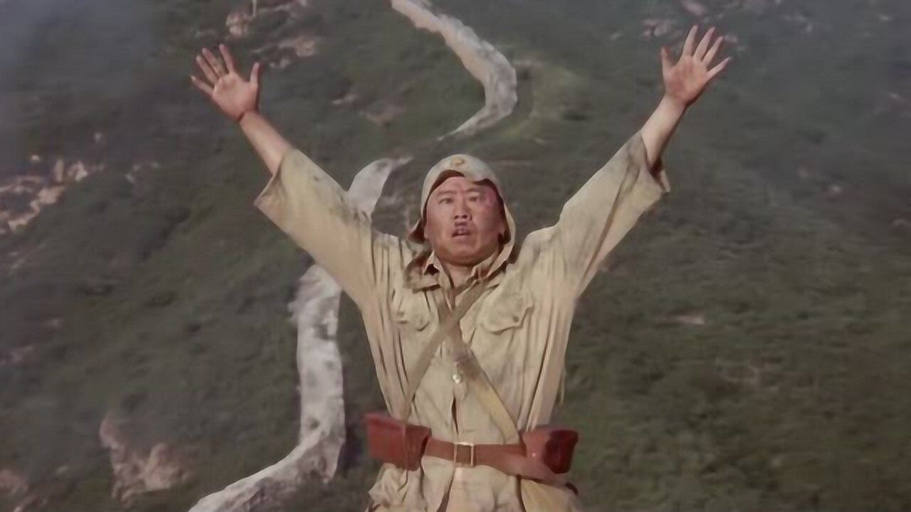 举起手来:众人顺利保护了国宝,鬼子举起手来投降了!