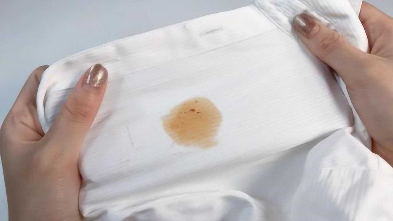 衣服上溅了油渍？教你一洗就掉的好方法，干净不留痕迹_高清