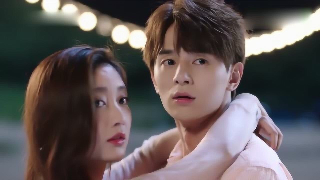 身为一个胖子:伊娃和阮东升正卿卿我我却发现一个帐篷,难道是套路吗