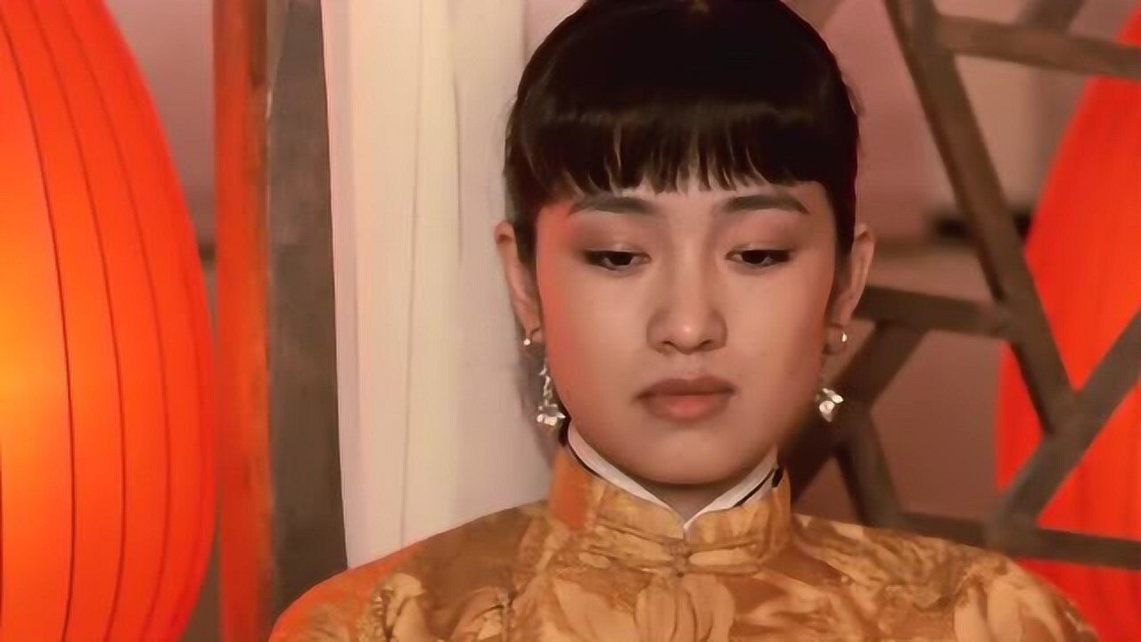 大红灯笼高高挂冬天悄悄的到来颂莲还是没能得到宠幸