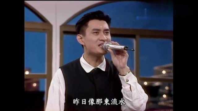 黄舒骏黄中平表演太搞笑,费玉清后排笑得很开心,突然被张菲点名