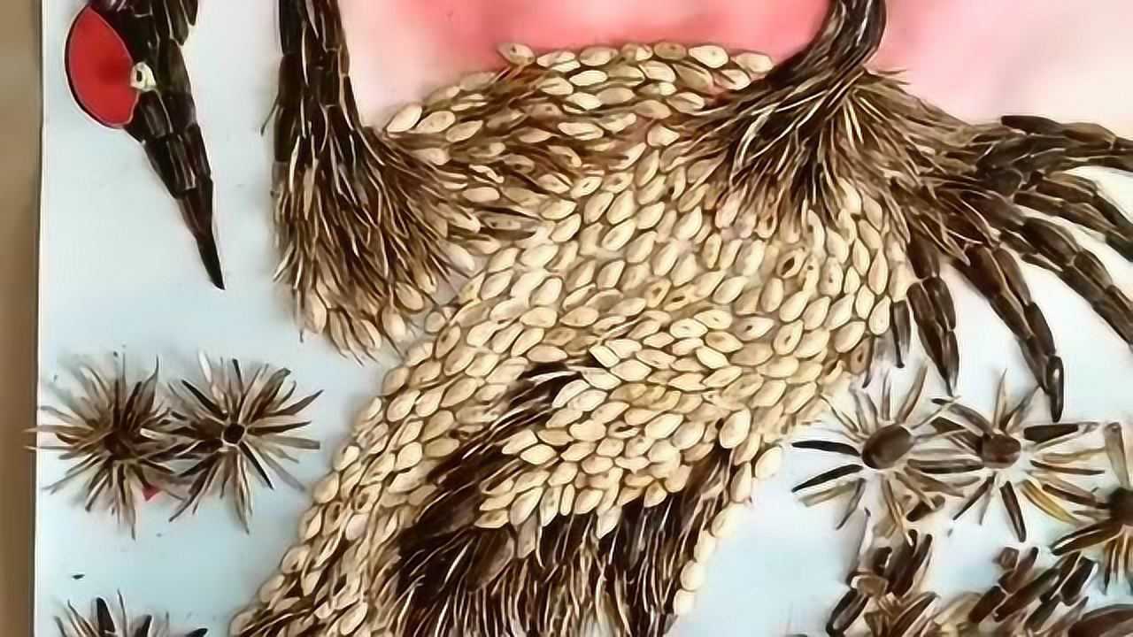 原来用瓜子皮还能做艺术,高手用瓜子皮做了一幅仙鹤图,堪比展览馆作品
