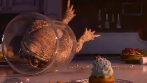 奥斯卡最佳短片《花园派对》，癞蛤蟆偷吃马卡龙，被卡在瓶子里