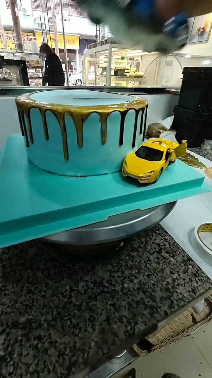 男士土豪蛋糕,代表了你的身份