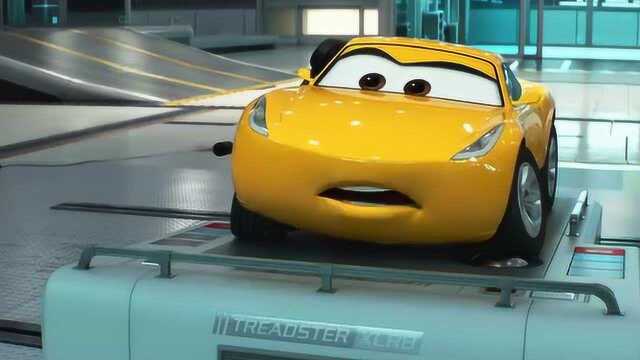 《赛车总动员》麦坤每小时跑了五英里,他怎么打败黑旋风