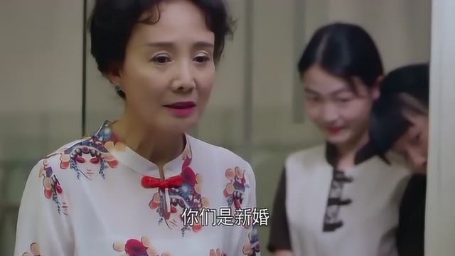 娇妻在房间大叫,结果众人闯进婚房时,最后画面真是令人脸红!