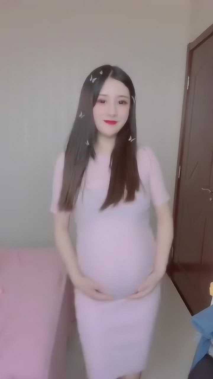 见识一下22岁的孕妇挺着大肚子蹦极我快被她沦陷了