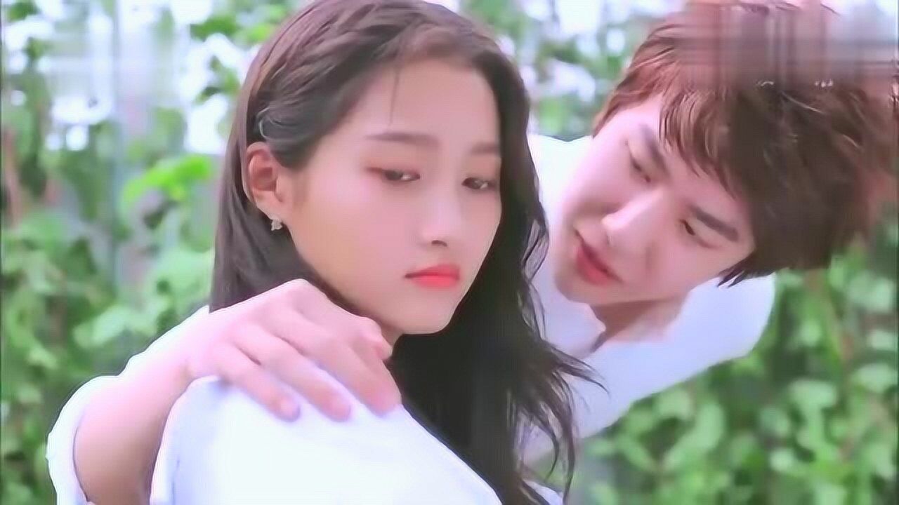 王一博关晓彤两人镜头前cp感十足太甜了某人看了会不会酸酸的