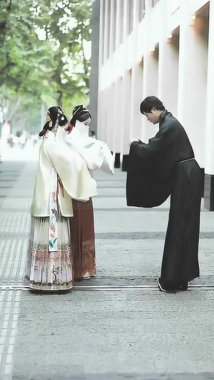 汉服同袍见面行礼的方式有男女的区别吗