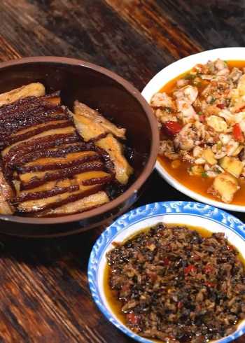 外婆菜蒸扣肉,太香了,肥而不腻!