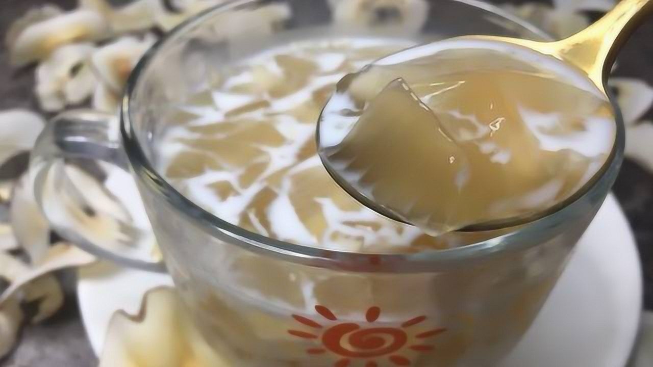 广东甜品海底椰雪梨膏清润降火又营养夏日不可少做法简单