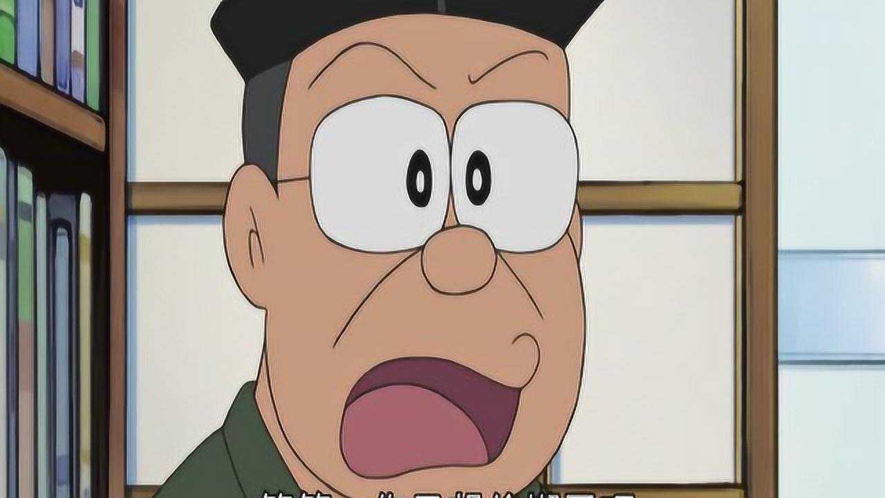 哆啦a梦:大雄在老师家写作业,却不小心把作业弄破了