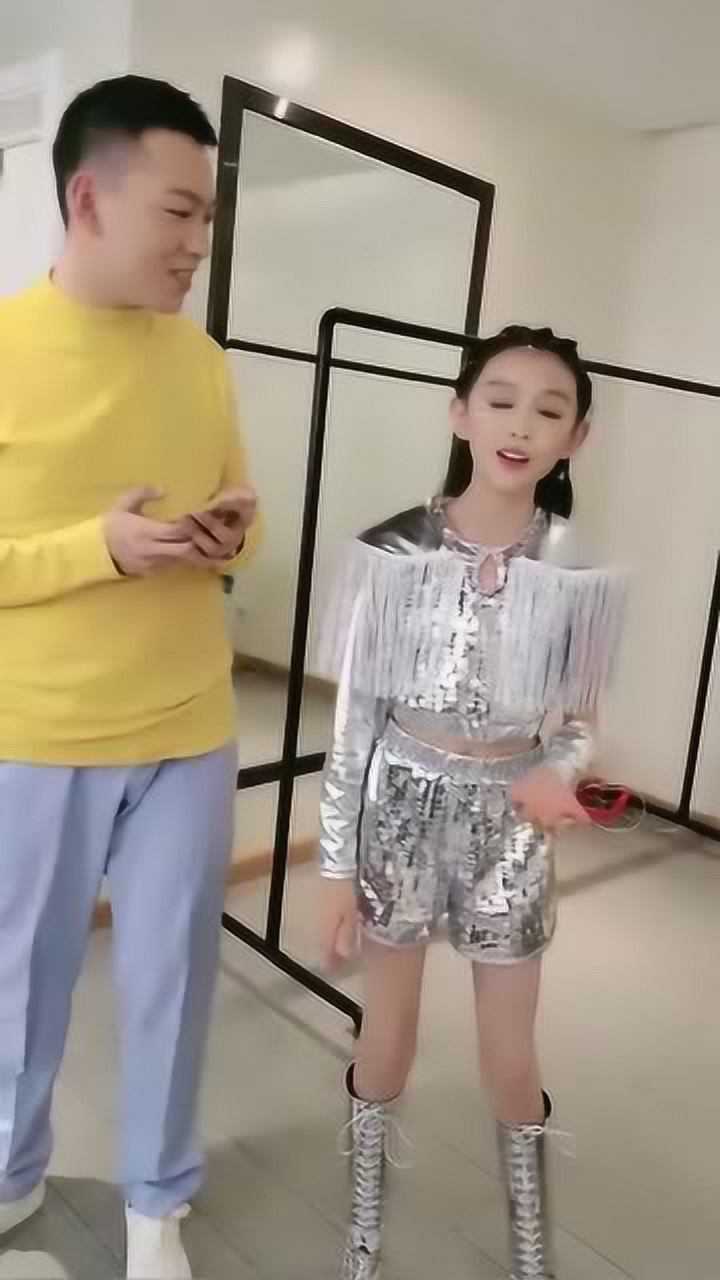 童模宋小睿清唱桥边姑娘10岁就有这样的唱功真优秀