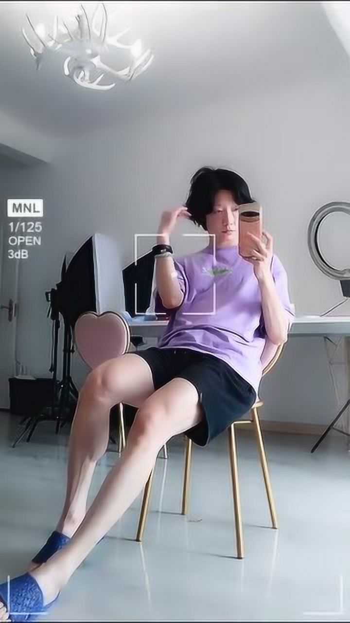 男生穿上性感的裙子真是太性感了骚起来没女人的事了