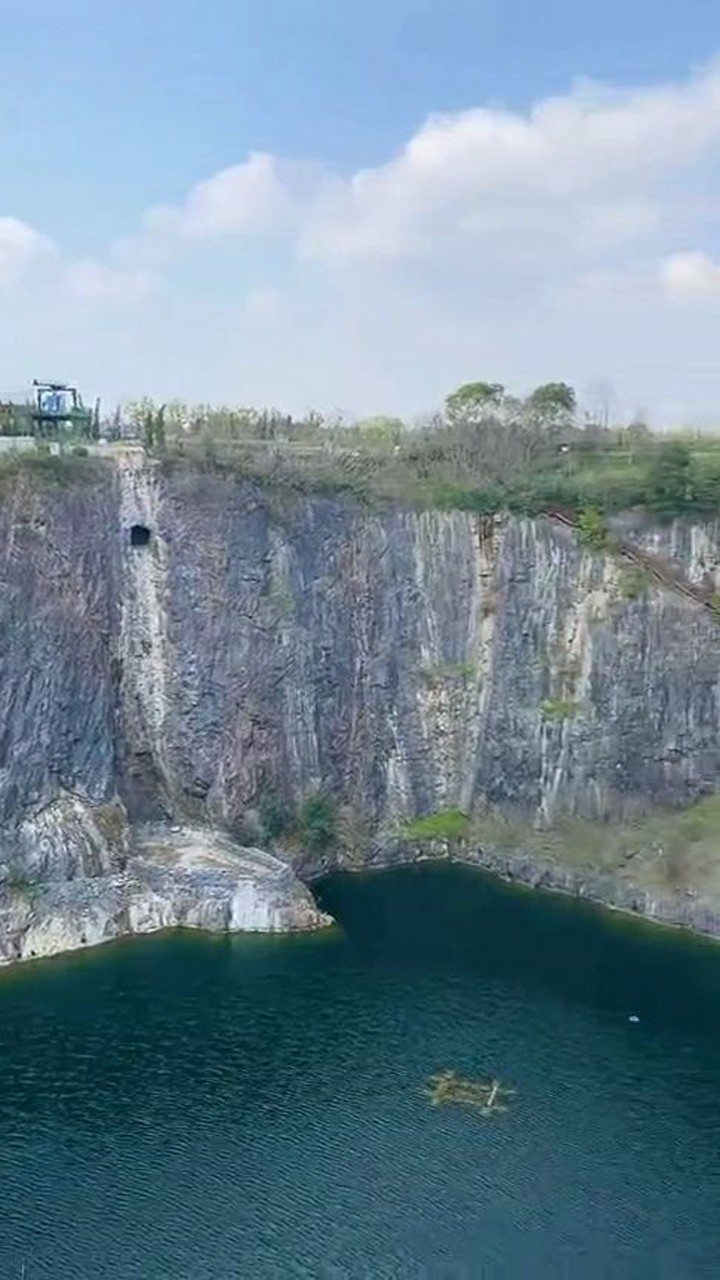 上海深坑酒店,縱深地下100米,堪稱建築之最