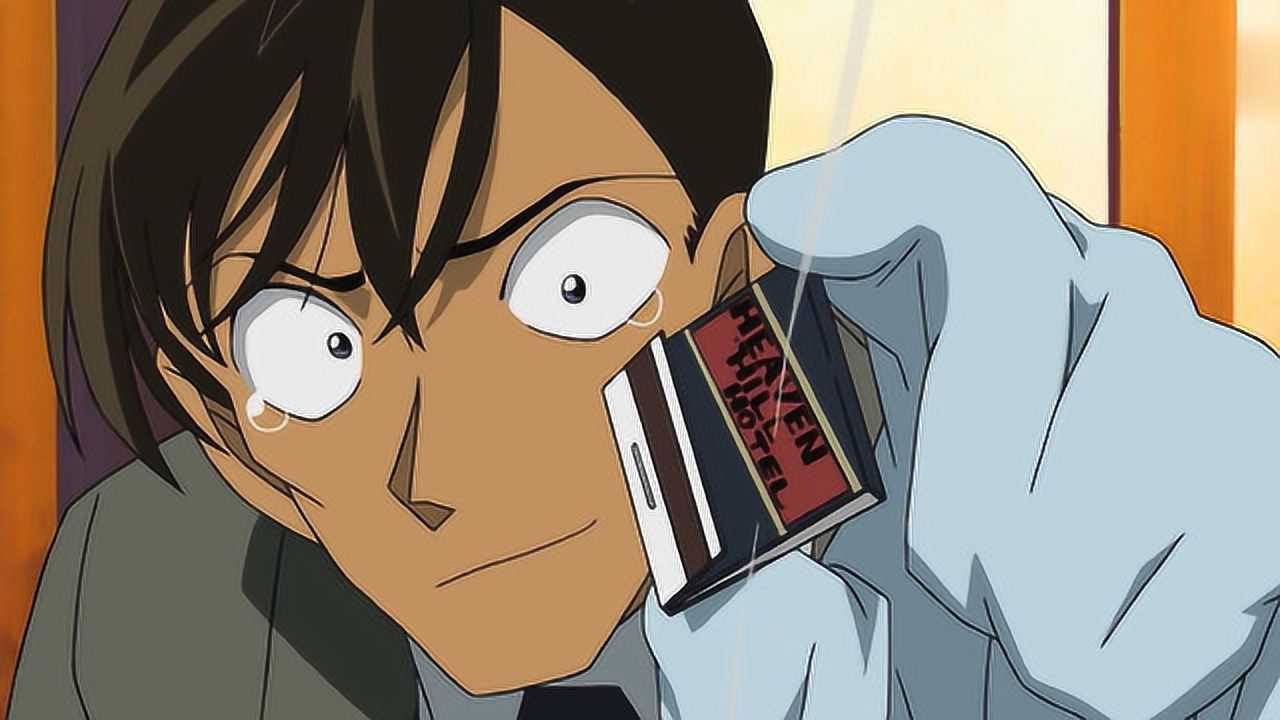 柯南:高木警官有一套,假装要抽烟,轻松弄倒嫌疑人指纹