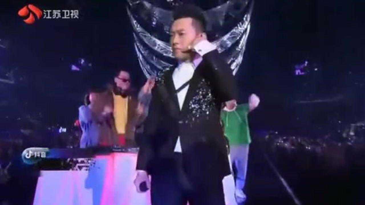 跨年晚会:陈伟霆宝石老舅Gem跨年演唱会合作上头的野狼disc_腾讯视频