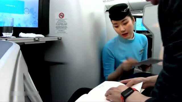 试乘厦门航空的波音7879的商务舱,空姐们真好看