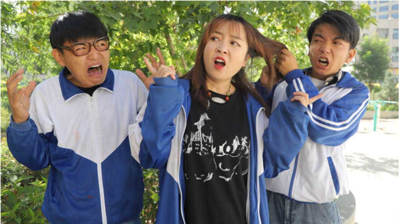 开学季:同班同学在校门口碰面,竟互不相识?只怪假期太漫长!