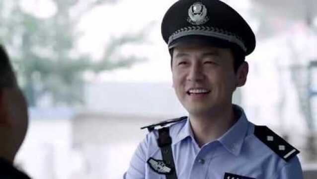 公司发生盗窃,不料警官五分钟破案,福尔摩斯啊