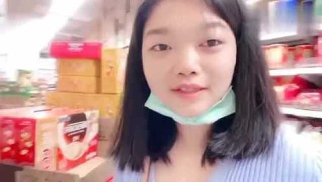 香港人的生活:香港宝妈买东西付款才发现没现金尴尬,要是能用微信支付宝就好了!