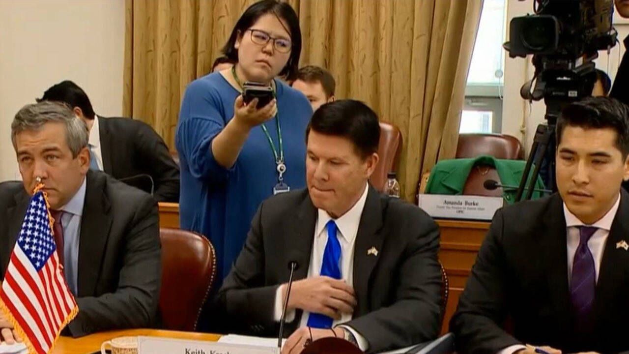 美国副国务卿克拉奇窜访台湾台名嘴直言并非为经济合作而来