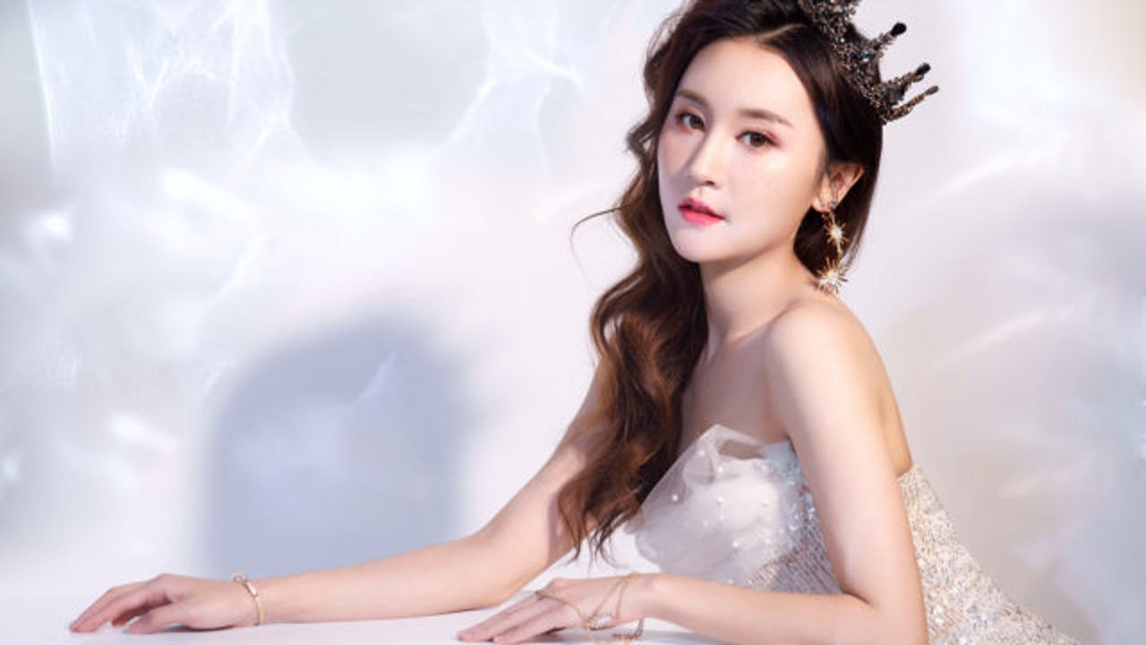 09/25 抖音网红 梓琪 对你甜蜜轰炸.