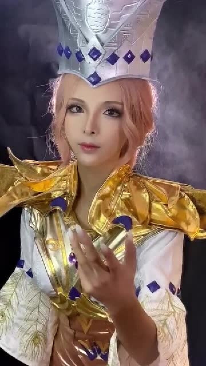 美女cos比比东这才是真正神还原连唐家三少都称赞