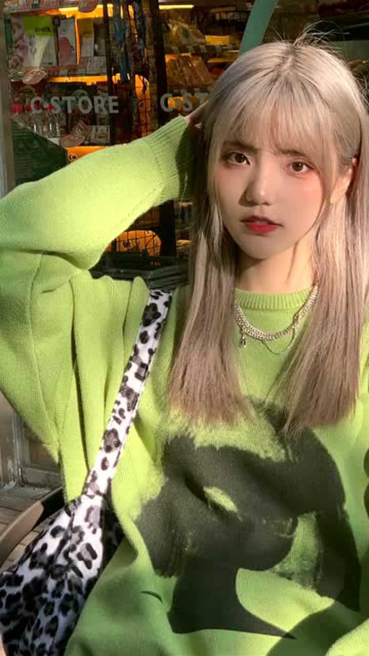"保持快乐的秘诀没必要无所谓不至于"欣欣ye