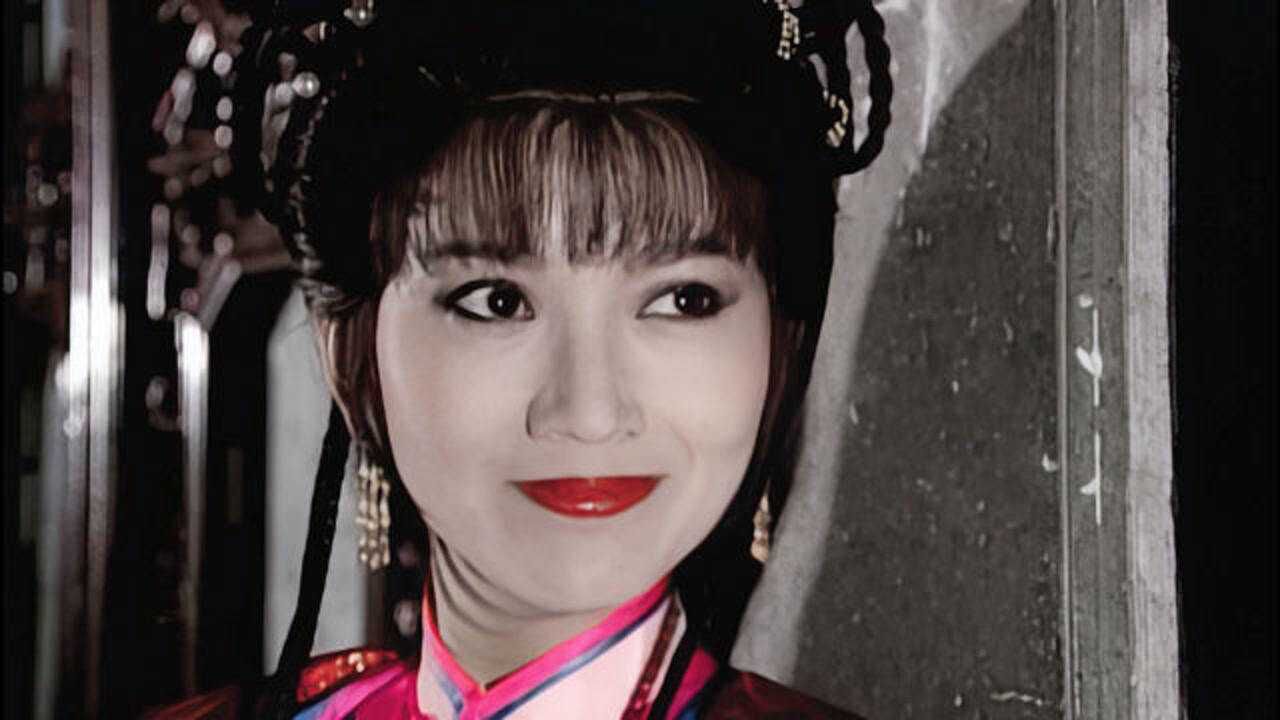 91版戏说乾隆主题曲问情张继红演唱爱到不能爱聚到终须散