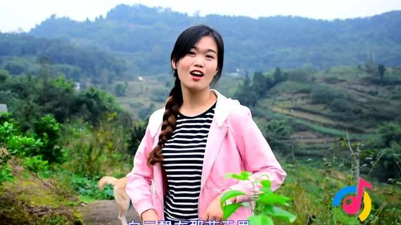 一首草原情歌《心上的罗加》,优美动听,听一遍就爱上了