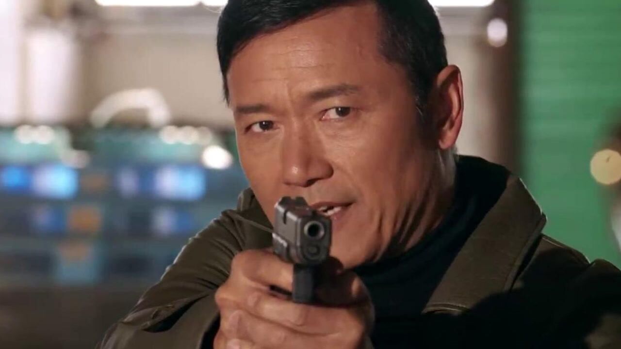 使徒行者卓凯告诉歹徒我要做的事就是要把你们送进牢房