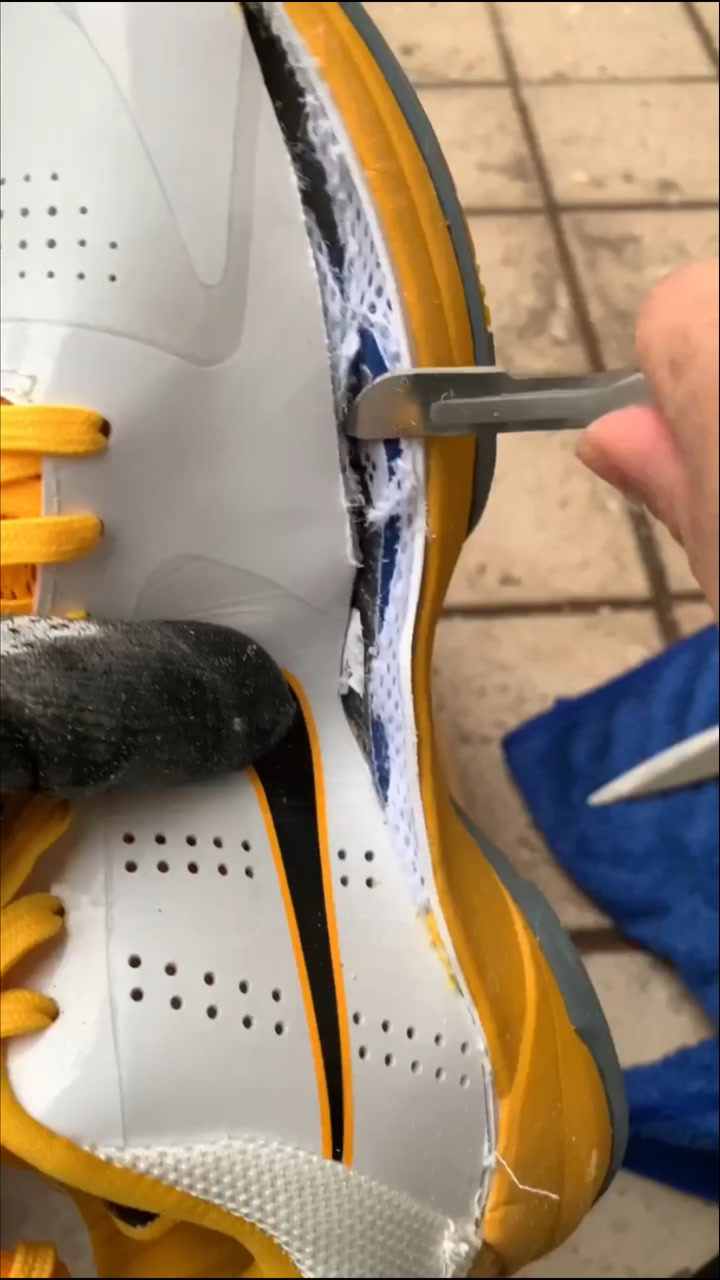 科比5暴力拆解居然有两个气垫