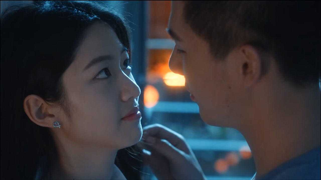 王安宇情话不断拿下向涵之开启秘密交往模式寝室接吻险被抓包