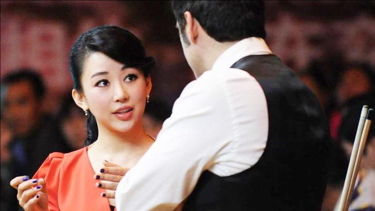 潘晓婷与奥沙利文打斯诺克双方打到决胜局潘晓婷能否战胜火箭