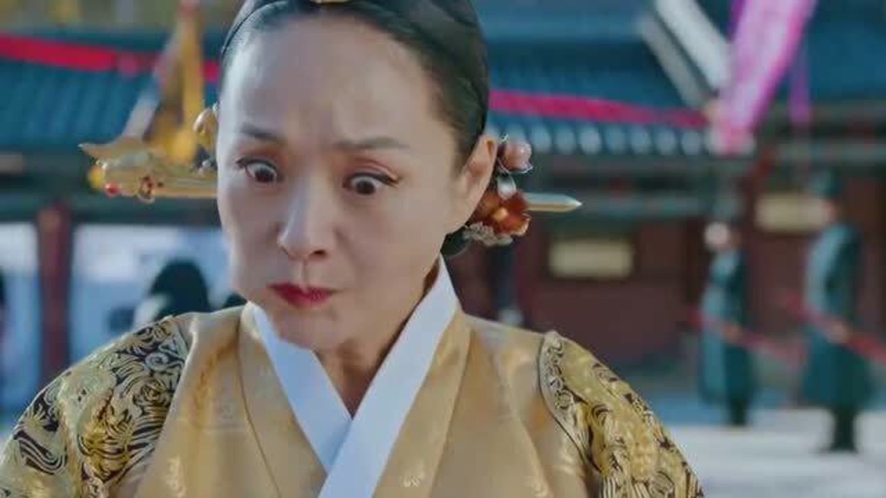 哲仁王后:大王大妃真香现场!开始嫌弃得要命,看到再来一个眼都亮了!