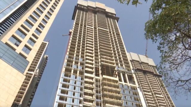 深圳网红豪宅遭哄抢被质疑“代持炒房”,住建局:12人涉违规申购