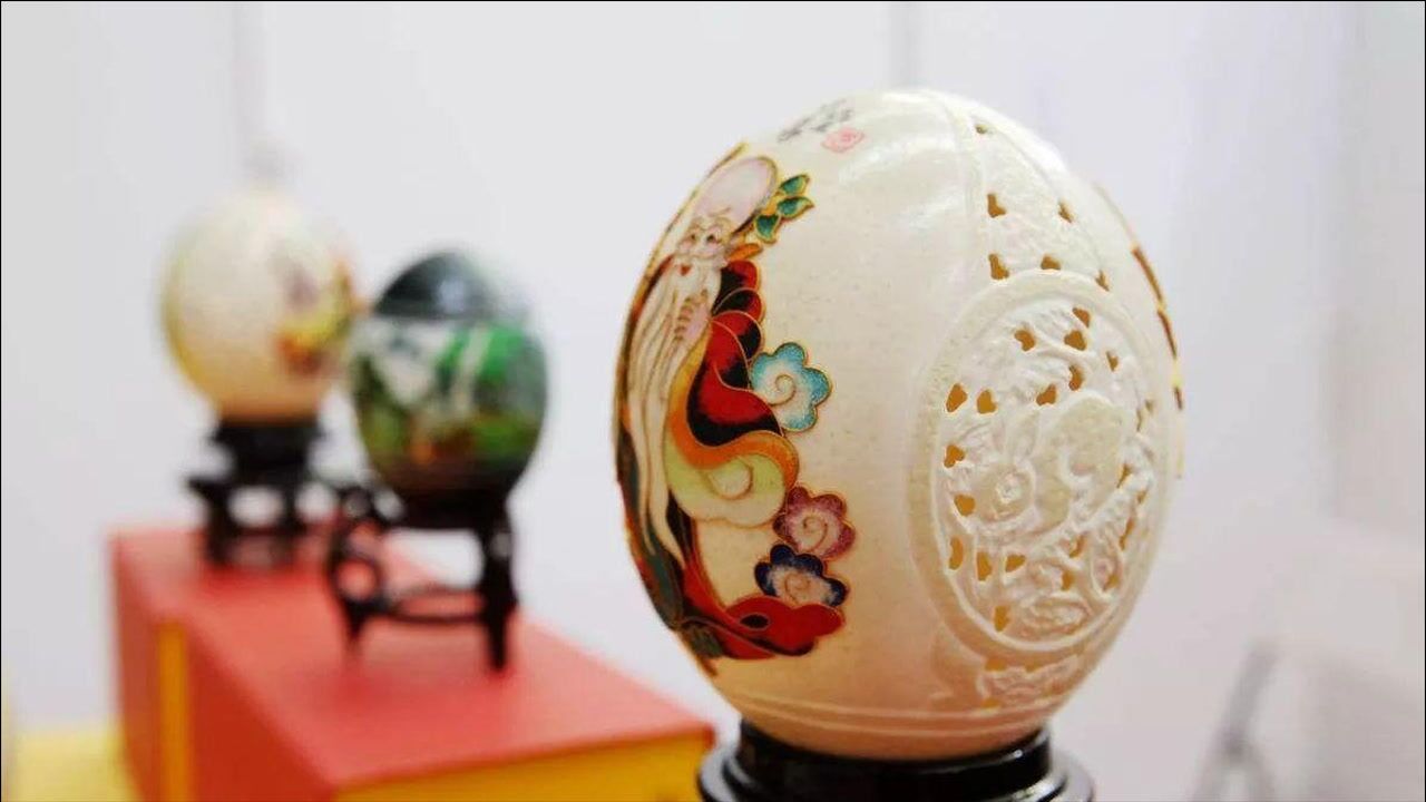 脆弱的艺术品,用鸵鸟蛋雕刻,看到成品后简直太惊艳了!