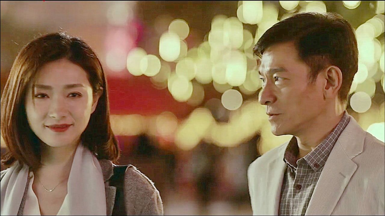 人潮汹涌刘德华用粤语表白万茜这段戏来回看10遍太会撩了