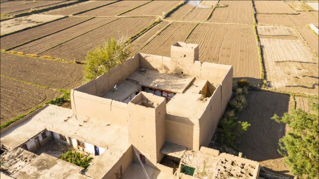 实拍甘肃废弃的地主大宅院,看看和西安的地主大院有什么区别