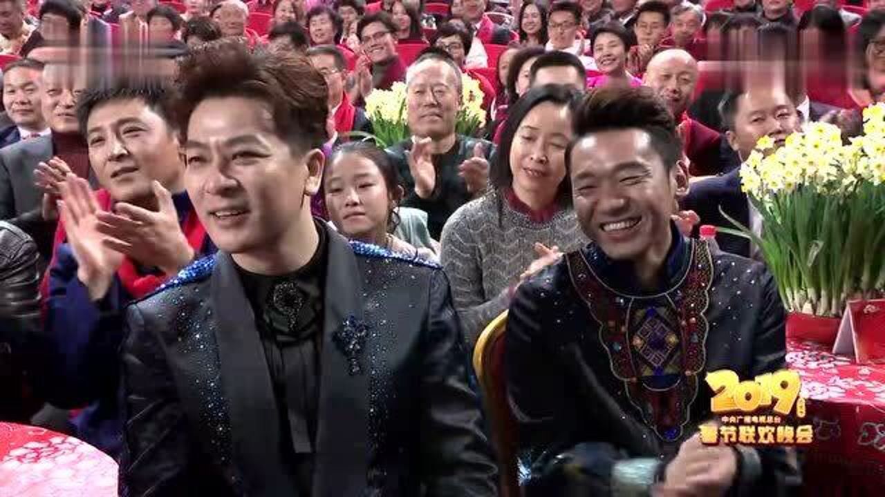 小品《啼笑皆非》表演：贾玲张小斐许君聪_高清