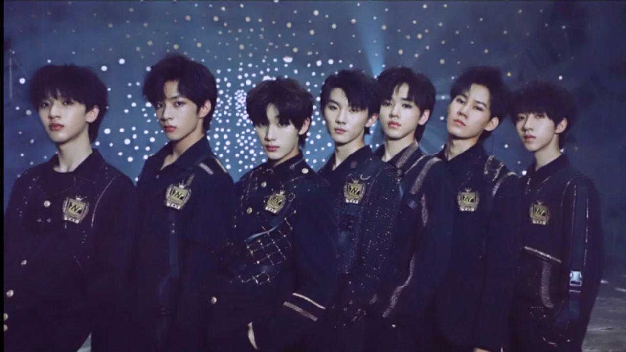 tnt时代少年团早期的演出有多搞笑?严浩翔霸气,马嘉祺忧郁,宋亚轩可爱
