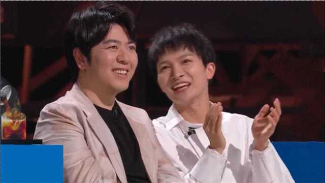 郎朗听不懂选手说方言一旁周深秒变翻译论周深语言天赋有多高