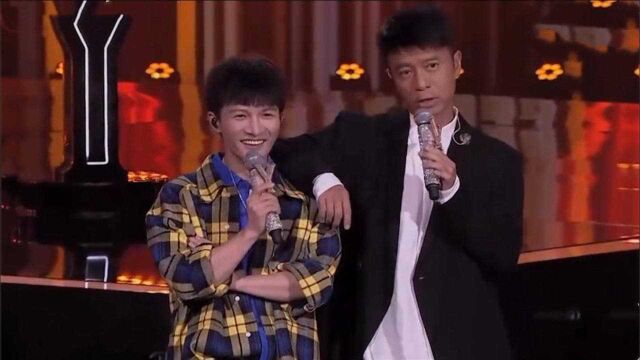 周深与李克勤被夸是天作之合,李:结婚都没人这么说!众星夸周深