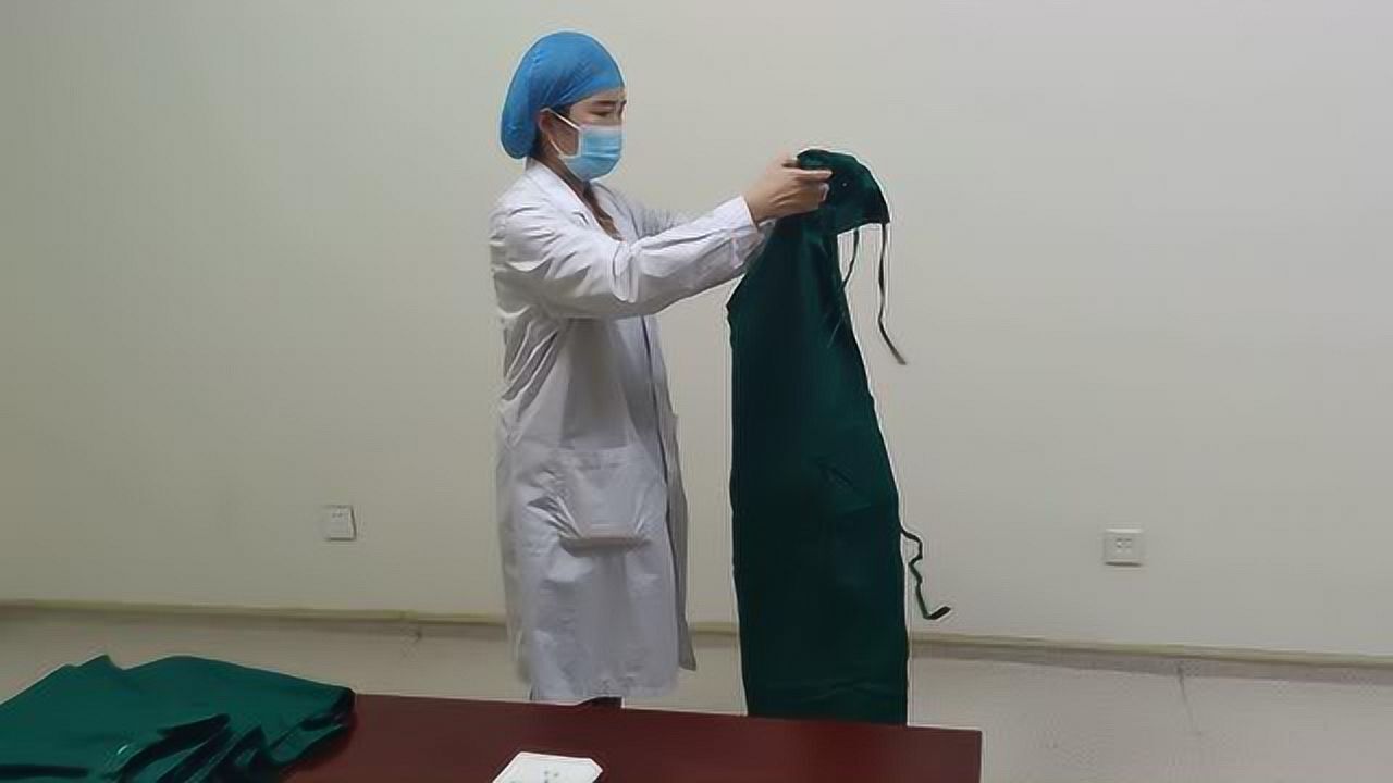 穿脱手术衣 (开放式)及无接触戴手套