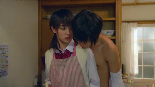 一部日本纯爱电影，撩拨了无数少女的心，看完又相信爱情了