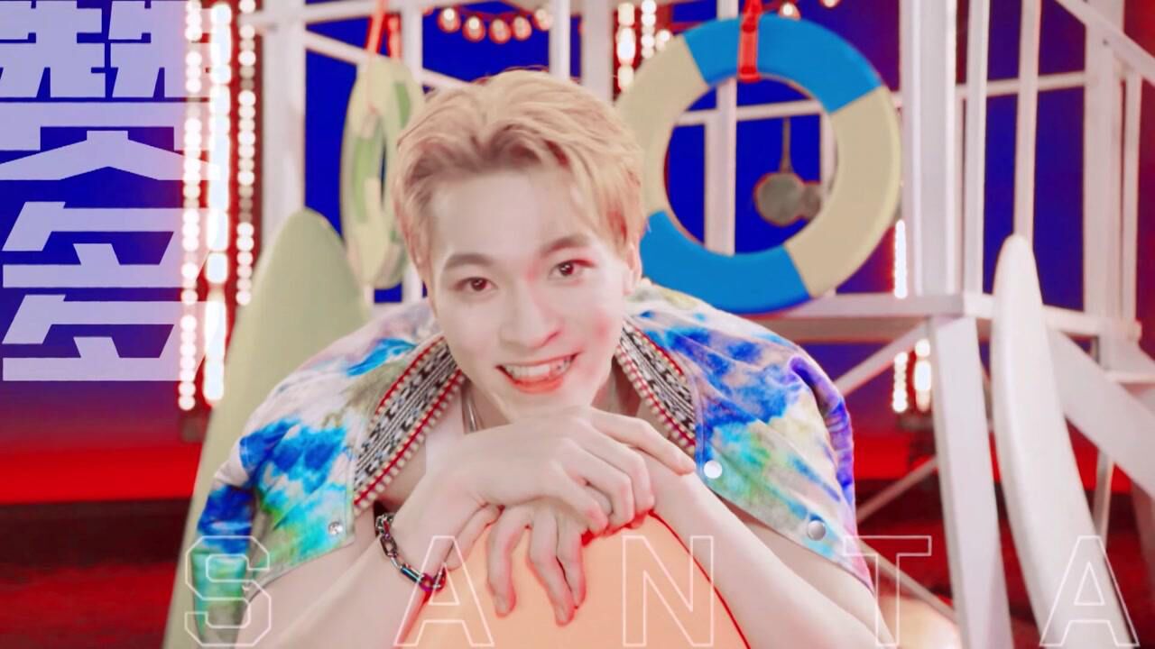 创造营2021赞多 | 少年金发背头,衬衣印花,交织春夏的烂漫