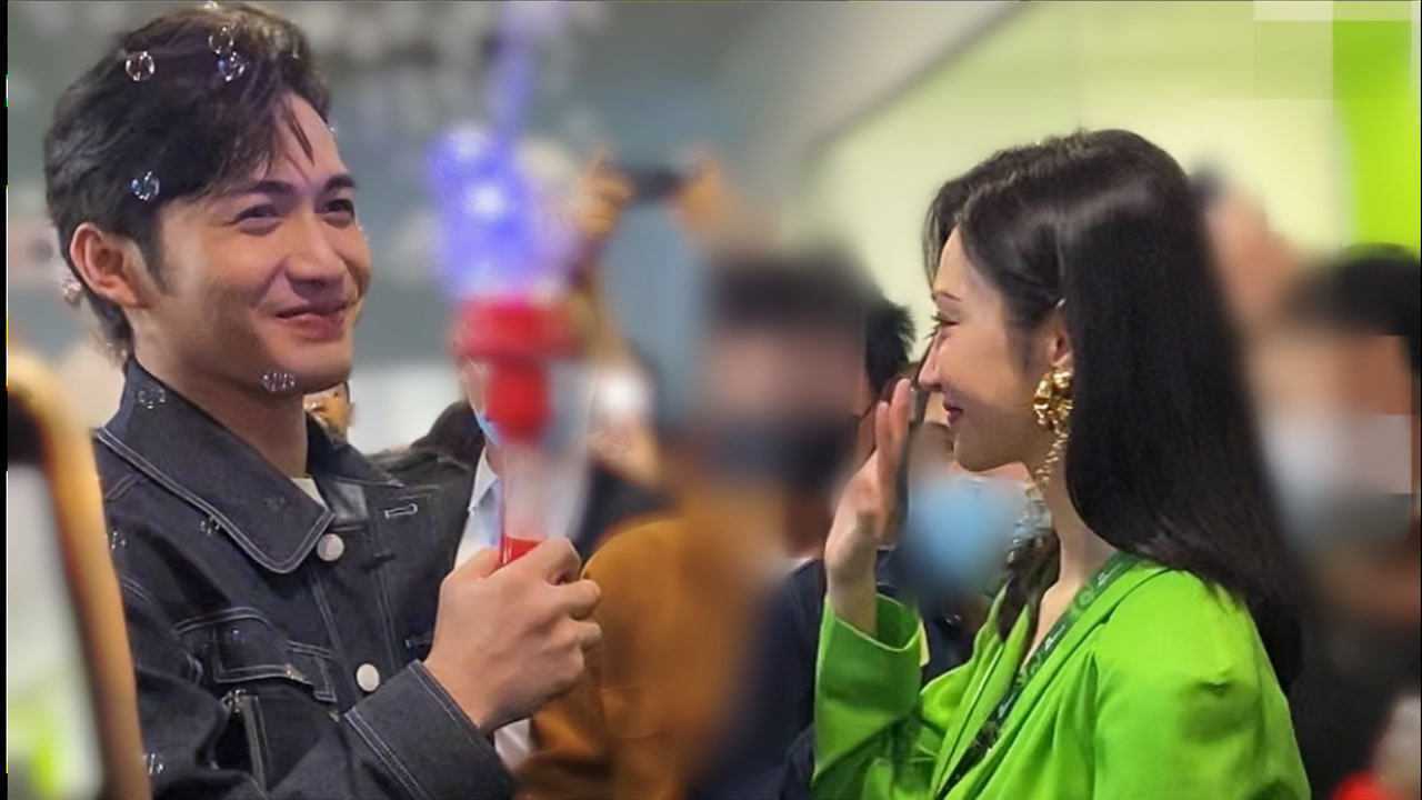 看这段景甜和张彬彬的采访有一种抽陀螺的感觉好喜欢他们