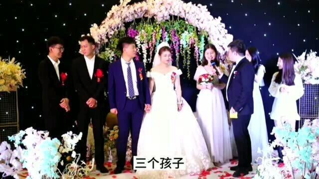 婚礼现场上,司仪让伴郎伴娘说几个成语祝福一下,没想到伴娘的回答笑倒众人!