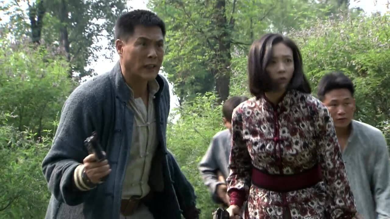 致命行动:见机行事,叶凌青假装肚子疼离开,背地偷偷与丛雪见面